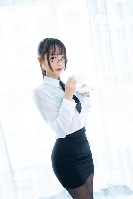 神乐坂真冬 透视神乐坂真冬的恶魔女仆全套作品:这气质,简直了。