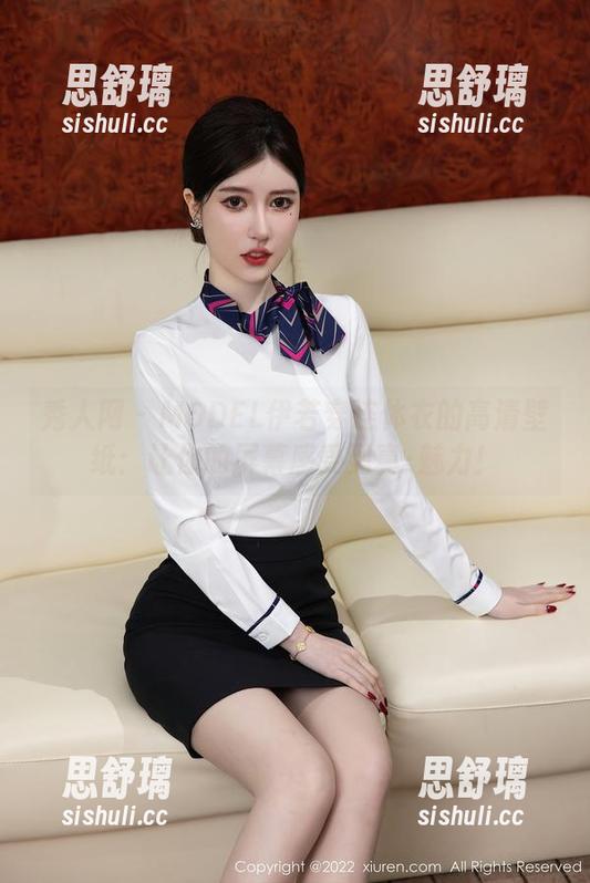 秀人网 - MODEL伊若穿连体衣的高清壁纸：让你的屏幕感受到真·魅力！