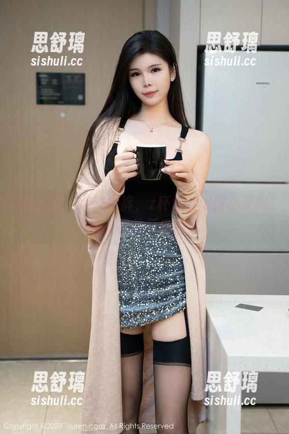 秀人网-z杯悠悠 秀人网 - 定制短裤,z杯悠悠的作品里藏着无限的夏日回忆