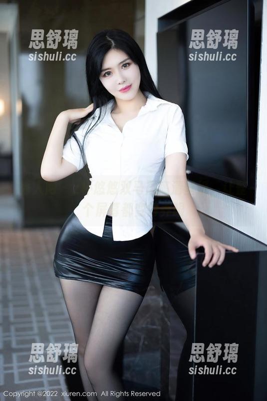秀人网 - z杯悠悠双马尾高清壁纸，让整个屏幕都变得养眼