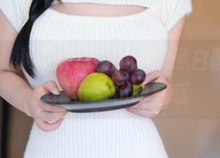 秀人网 – 小蛮妖Yummy的黑白图片：为你揭示隐秘的魅惑