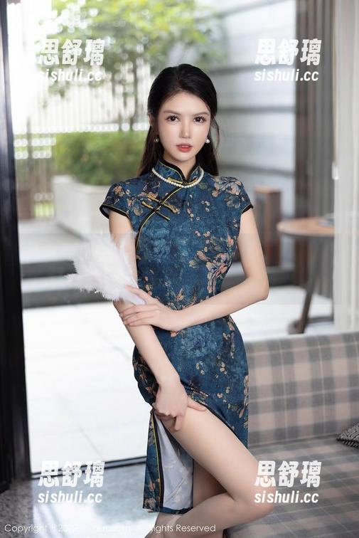 秀人网-小魔女奈奈 秀人网 - 小魔女奈奈变身御姐,高清写真集,这波操作我给满分!