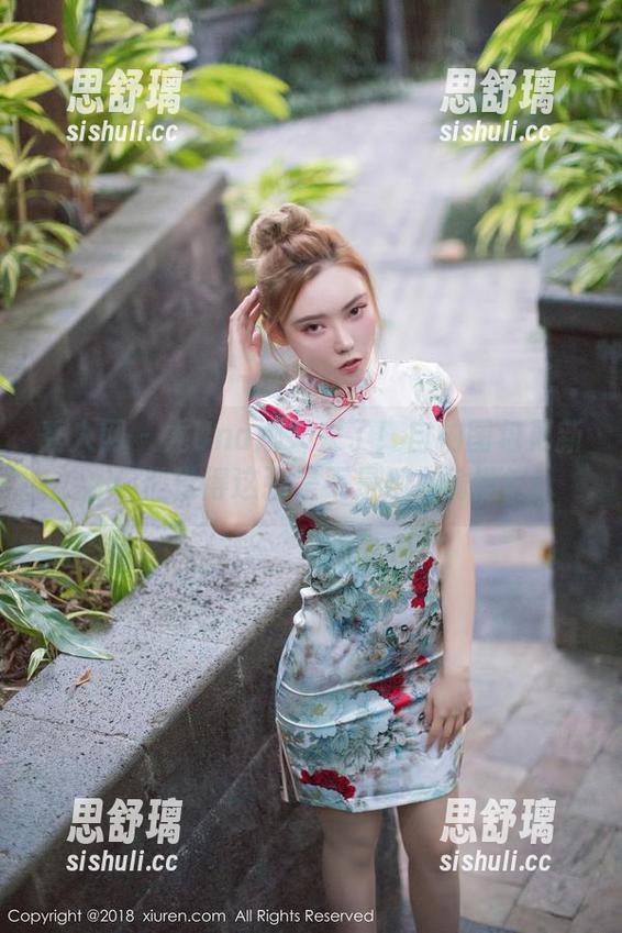 秀人网-尤Una娜 秀人网 - 尤Una娜又来了!自拍图包更新,你们觉得这张是不是她在偷懒?!