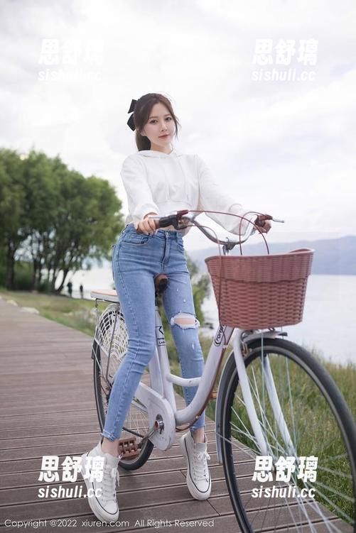 秀人网-木木hanna 秀人网 - 在木木hanna的浴缸里看世界:作品集分享,从浪漫到调皮的每一刻!