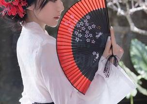 秀人网 – 解锁古典韵味：观看杨晨晨の旗袍写真与内心世界