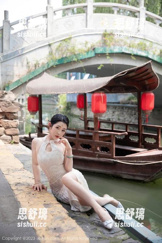 秀人网-鱼子酱fish 秀人网 - 这么油亮的图片,鱼子酱fish到底在分享什么?