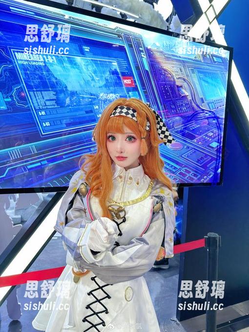 紫氯氯 最新紫氯氯女孩合集:轻轻一瞥,美得令人窒息