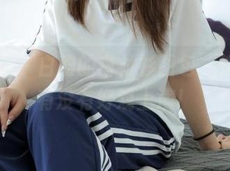 绮梦摄影 – 白韵的白衬衫图包，快来看看有没有好戏上演！