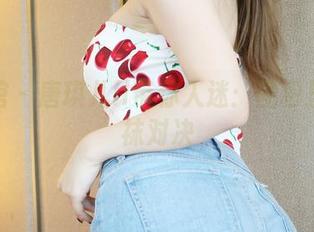 美媛馆 – 唐琪儿il带你入迷：图包里的网袜对决