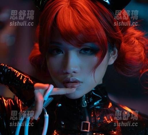 芊川一笑MNK 粉色的奇迹!芊川一笑MNK最新COS,笑容里藏着满满的惊喜!