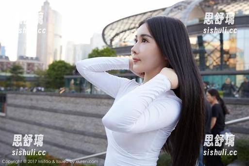 蜜桃社-美绪 蜜桃社 - 美绪及其瑜伽写真:当照片也想变成时尚的冥想!