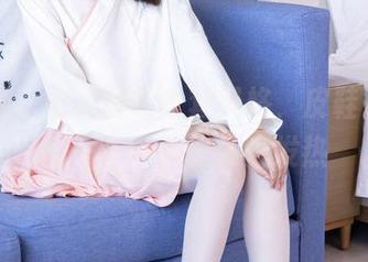袜啵啵 – 甜甜圈的全套风格，皮鞋如何在每一张图片里发光发热