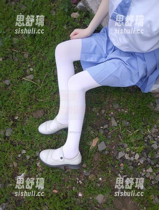 谁说死库水只能泡澡？西尔酱的校服写真，正在颠覆你的认知！#照片缤纷