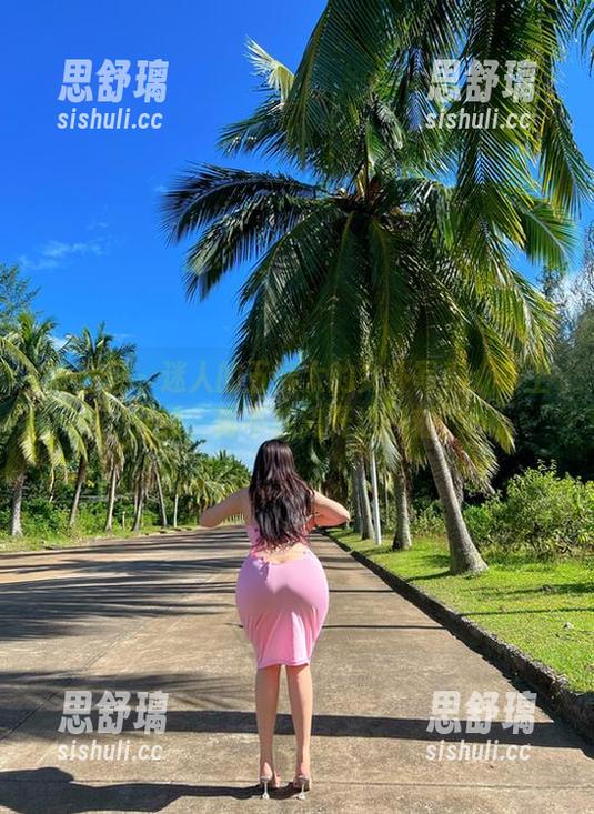迷人的五姨太 微密圈 - 迷人的五姨太的女仆写真:穿上轻纱,再不想离开这一刻。
