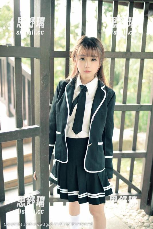 青豆客-徐妍馨Mandy 青豆客 - 纯白?徐妍馨Mandy的写真作品居然让我陷入沉思,谁能告诉我该怎么看?
